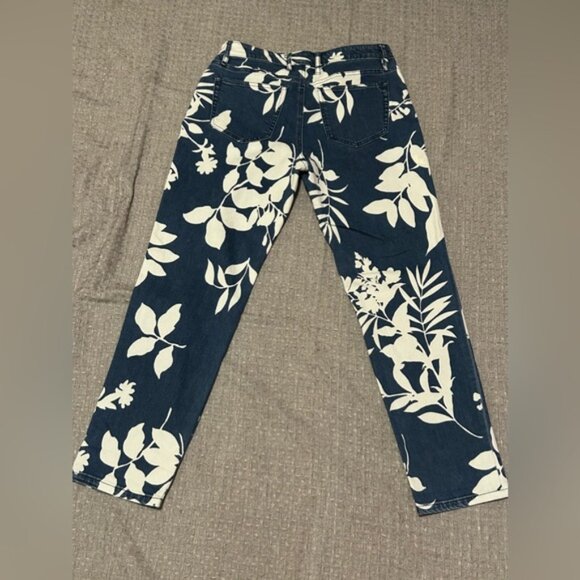 Tommy Bahama Boyfriend Slim Tema Indigo Bleach Sky Denim Jeans - Picture 2 of 6